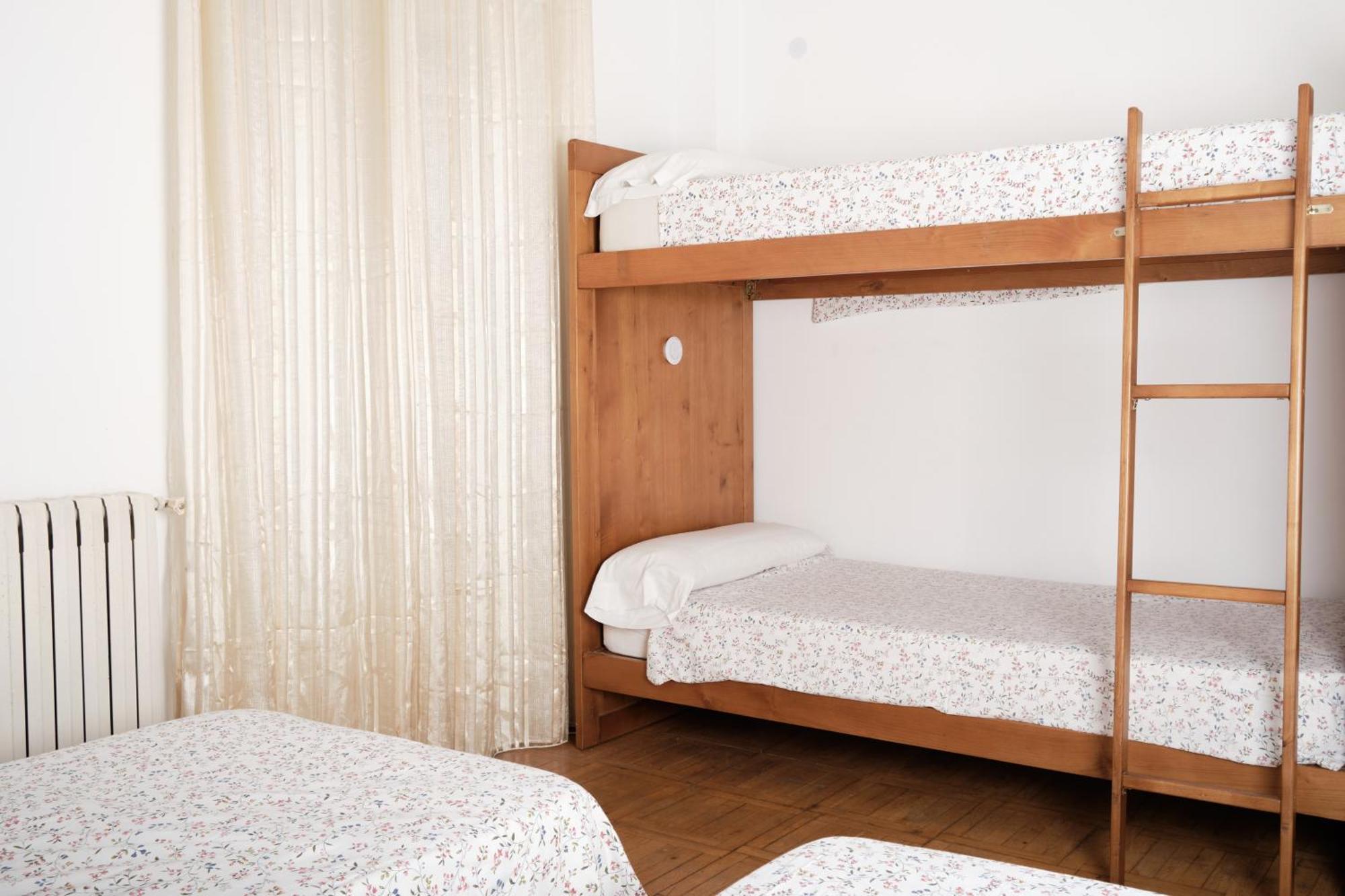 Hostel Rua 35 レオン エクステリア 写真